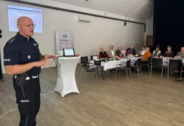 Telefon od wnuczka lub policjanta. W Smólniku ostrzegali seniorów